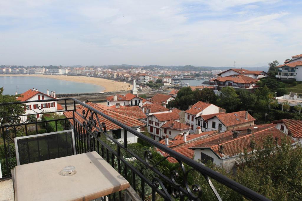 Hotel Agur Deneri Ciboure Exterior foto